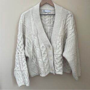Zara Women's Cream Knit Cardigan
